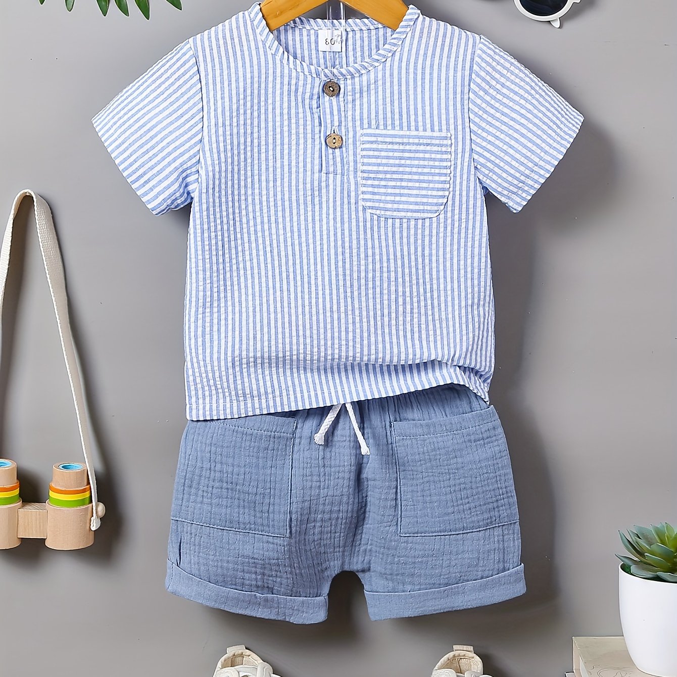 Vertical Stripe Pattern Casual Muslin Outfit